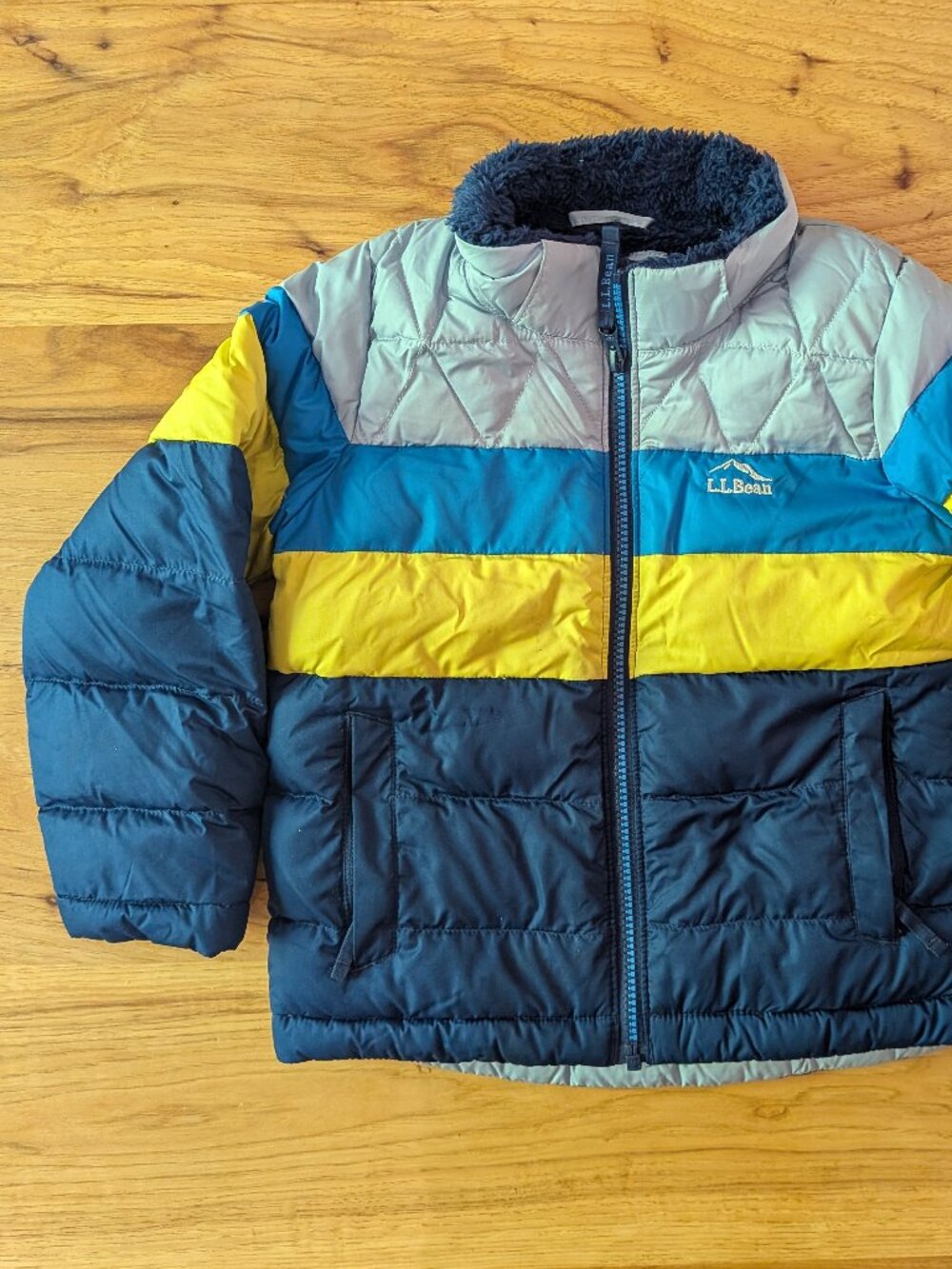 L.L. Bean Kids' Bean's Down Jacket with sherpa fleece lining. Size S 4